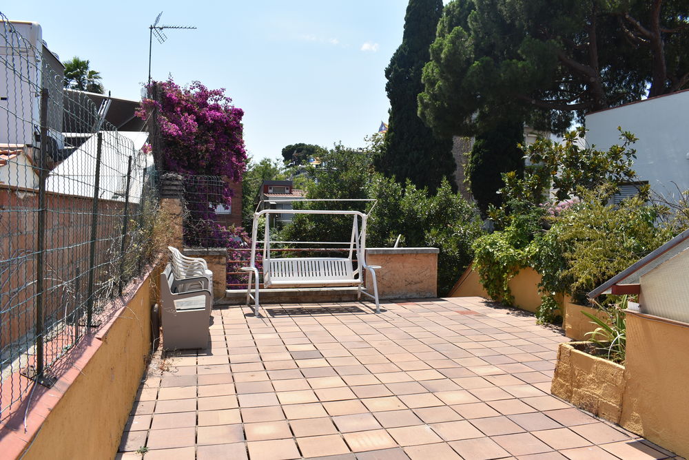 Agradable casa con jardín privado y terraza solárium a la parte de arriba