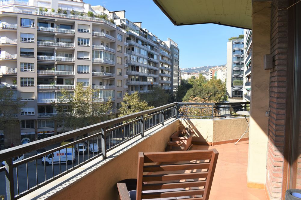 Alquiler de temporada: Piso con Gran terraza con vistas a Francesc Macià