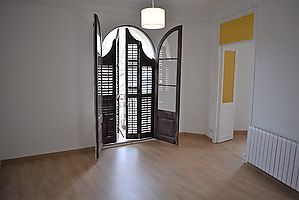 Vivienda reformada lista para entrar a vivir, 3 hab. dobles + 3 balcones