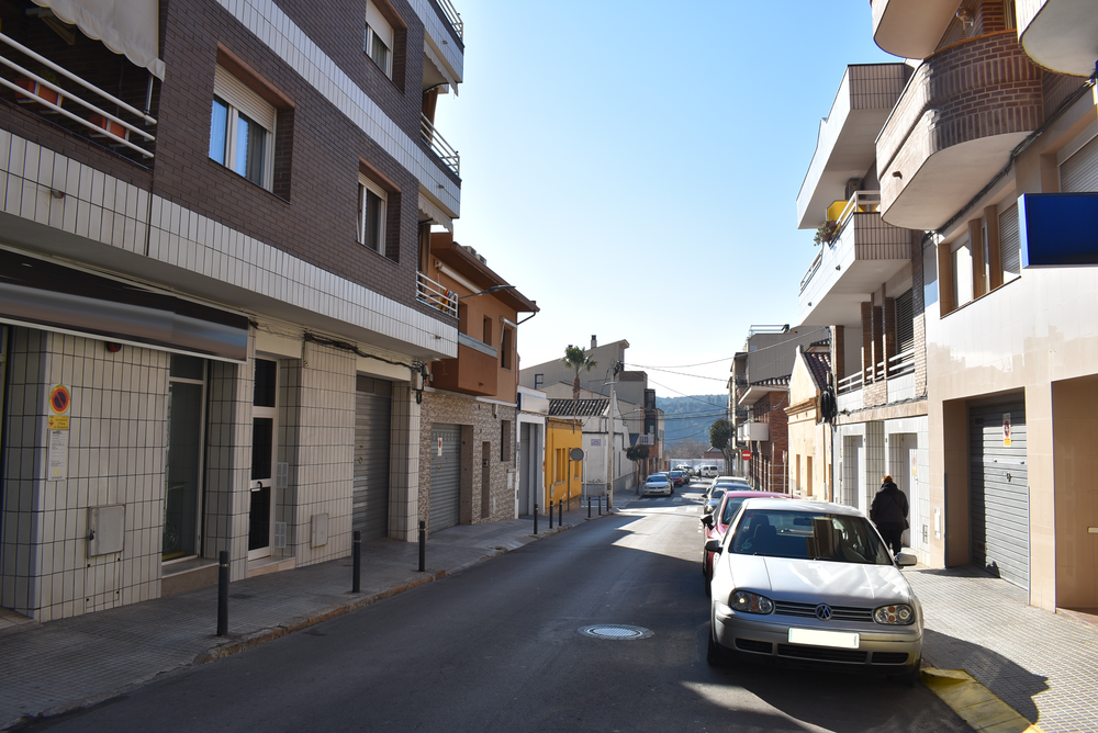 En venda solar urbanitzable per a cases o pisos