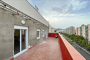 En venta fantástico ático con gran terraza completamente exterior y sin ruído!