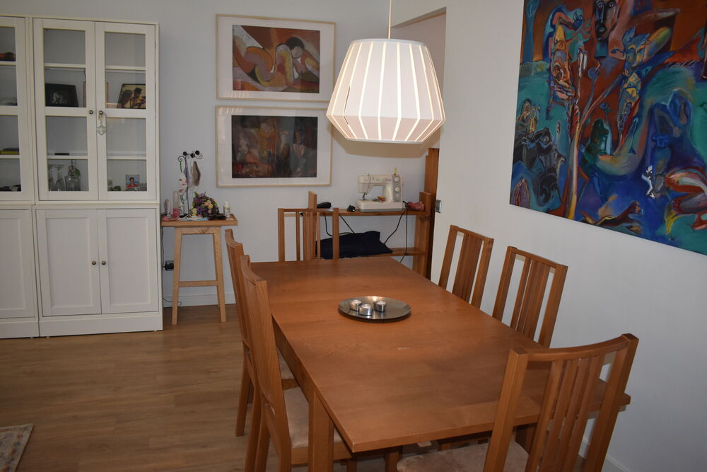 For rent fantastic refurbished flat with good materials and furnished.