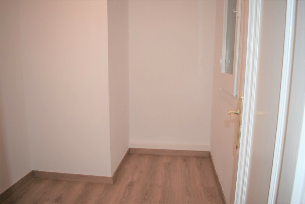 Flat for rent in Londres Street