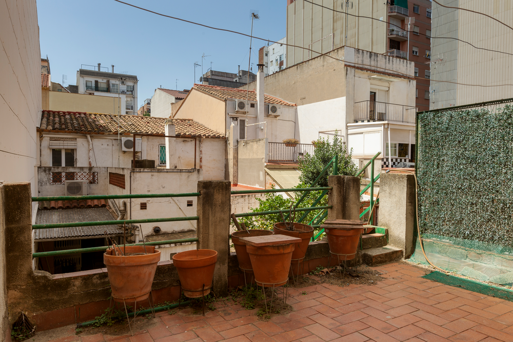 Chalet adosado de dos plantas para reformar al gusto en el barrio de Sant Andreu