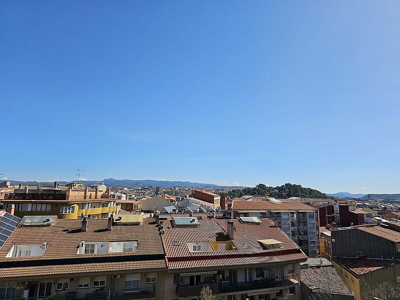 En venta edificio de viviendas en el Poble nou de Manresa