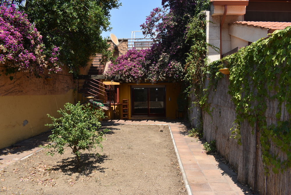 En venda casa amb jardí i gran terrassa solarium a Bonanova