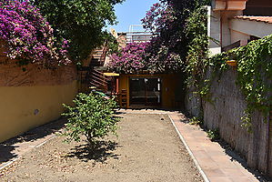 En venta casa con jardín y gran terraza en Bonanova