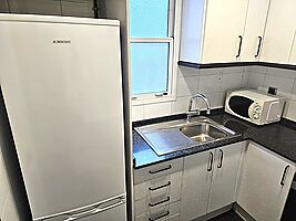 Furnished flat for rent next to Av. Josep Tarradellas!