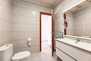 Exclusiva casa con jardín, piscina y solárium en el corazón de Sant Quirze