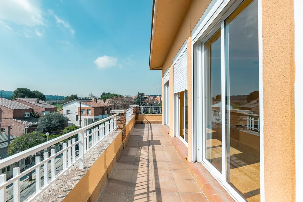 Exclusiva casa con jardín, piscina y solárium en el corazón de Sant Quirze