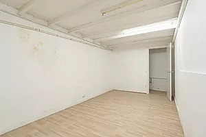 233 m² Commercial Premises in a Prime Location – For Sale or Rent