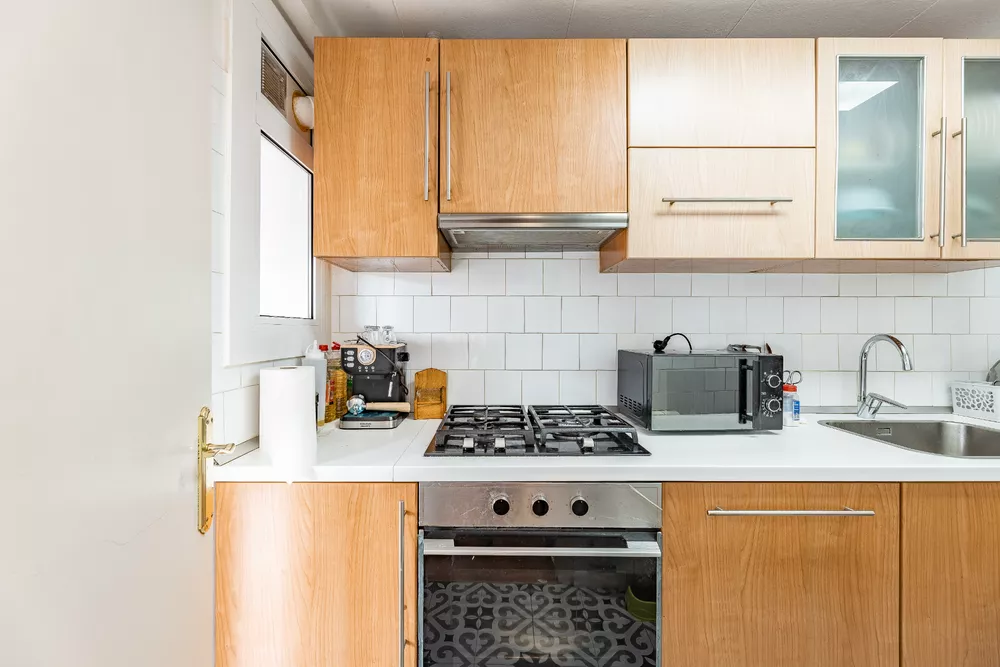 Piso reformado hace 2 años, con 3 habitaciones y gran terraza