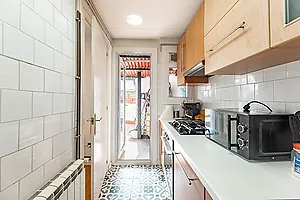 Piso reformado hace 2 años, con 3 habitaciones y gran terraza