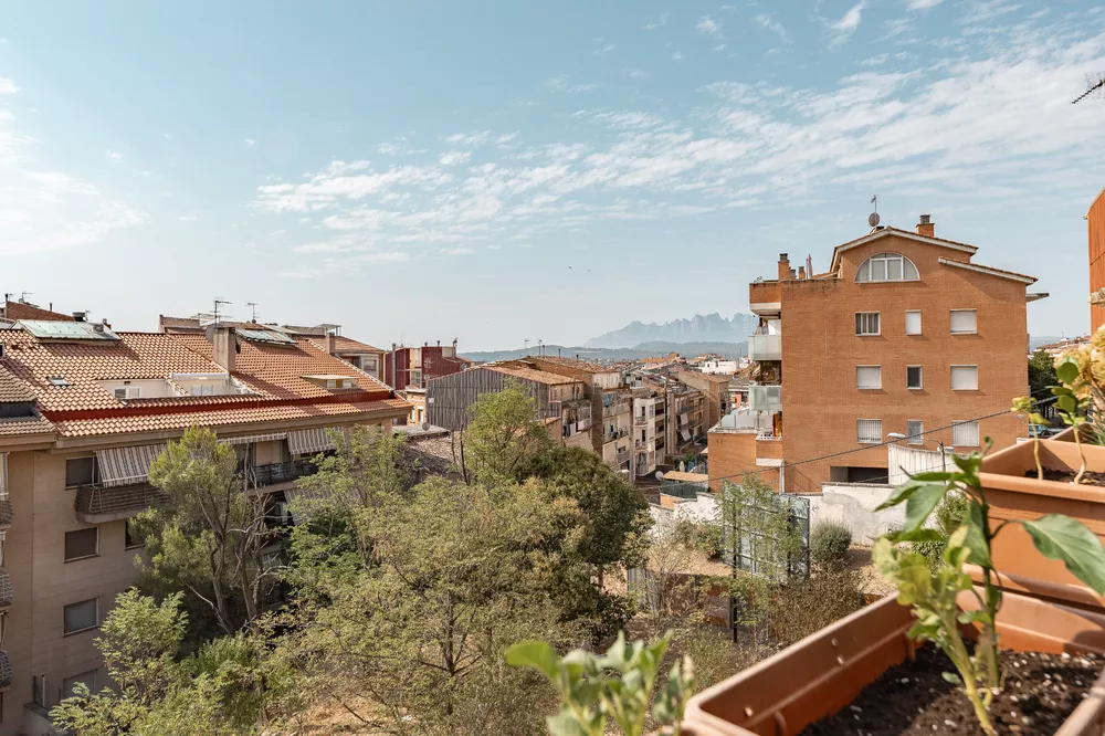 Piso reformado hace 2 años, con 3 habitaciones y gran terraza