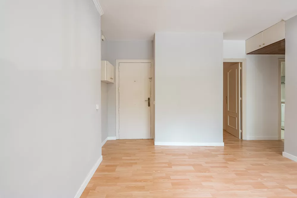 Bright 3-Bedroom Apartment on Meridiana Avenue, in Navas District
