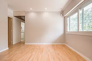 Bright 3-Bedroom Apartment on Meridiana Avenue, in Navas District