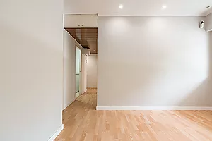 Bright 3-Bedroom Apartment on Meridiana Avenue, in Navas District