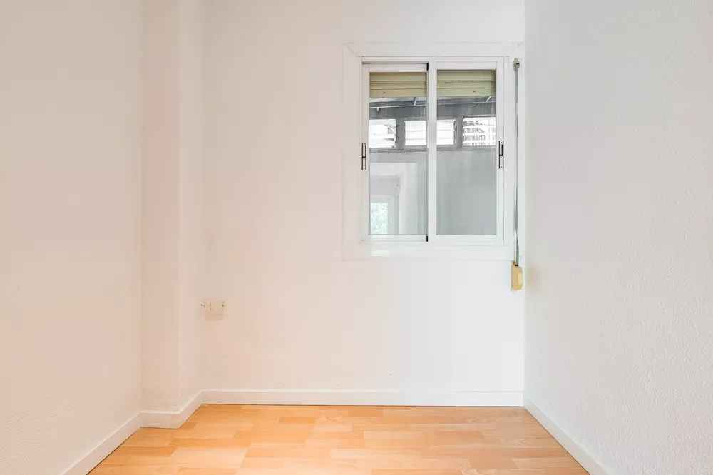 Bright 3-Bedroom Apartment on Meridiana Avenue, in Navas District