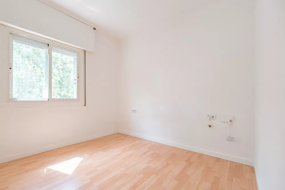 Bright 3-Bedroom Apartment on Meridiana Avenue, in Navas District