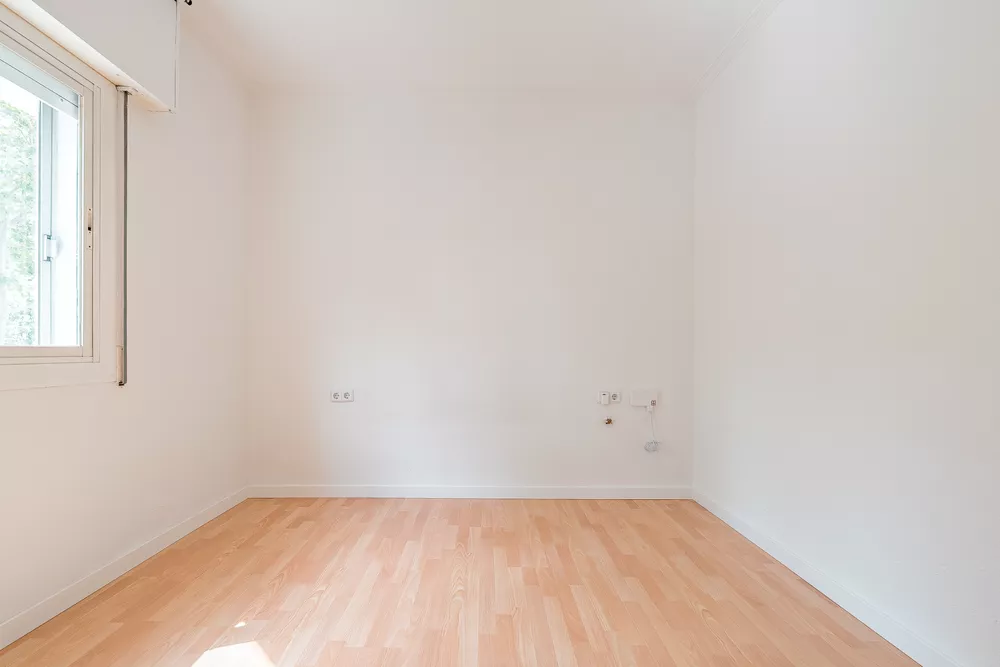 Bright 3-Bedroom Apartment on Meridiana Avenue, in Navas District