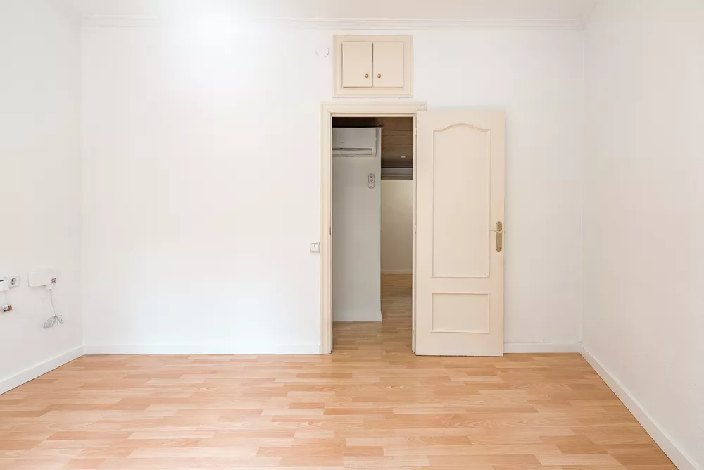 Bright 3-Bedroom Apartment on Meridiana Avenue, in Navas District