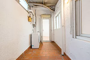 Bright 3-Bedroom Apartment on Meridiana Avenue, in Navas District