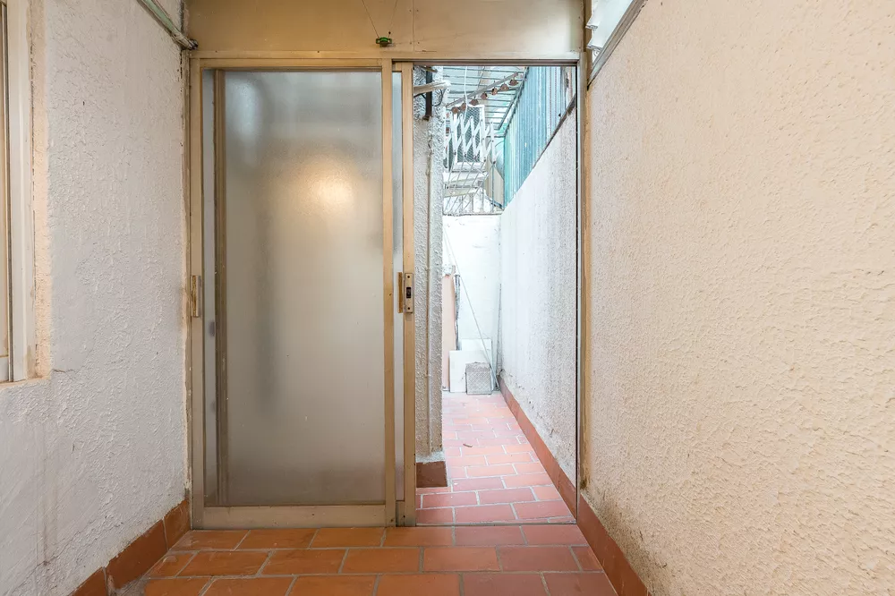 Bright 3-Bedroom Apartment on Meridiana Avenue, in Navas District
