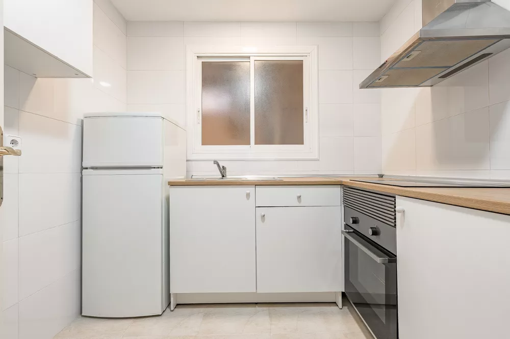 Bright 3-Bedroom Apartment on Meridiana Avenue, in Navas District