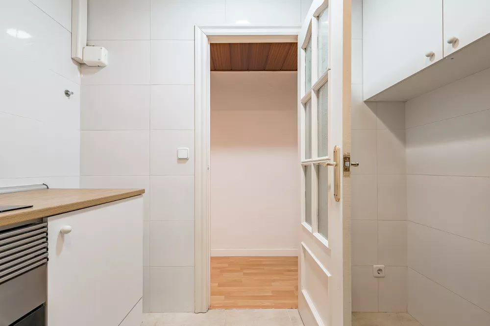 Bright 3-Bedroom Apartment on Meridiana Avenue, in Navas District
