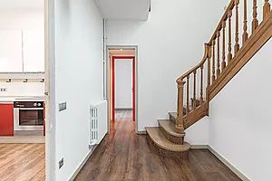 Casa unifamiliar independent de 249 m² amb jardí privat i garatge a Sant Gervasi – La Bonanova