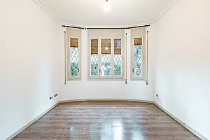 Casa unifamiliar independent de 249 m² amb jardí privat i garatge a Sant Gervasi – La Bonanova