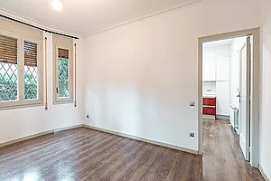 Casa unifamiliar independent de 249 m² amb jardí privat i garatge a Sant Gervasi – La Bonanova