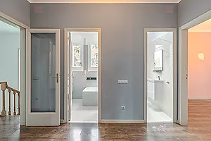 Casa unifamiliar independent de 249 m² amb jardí privat i garatge a Sant Gervasi – La Bonanova