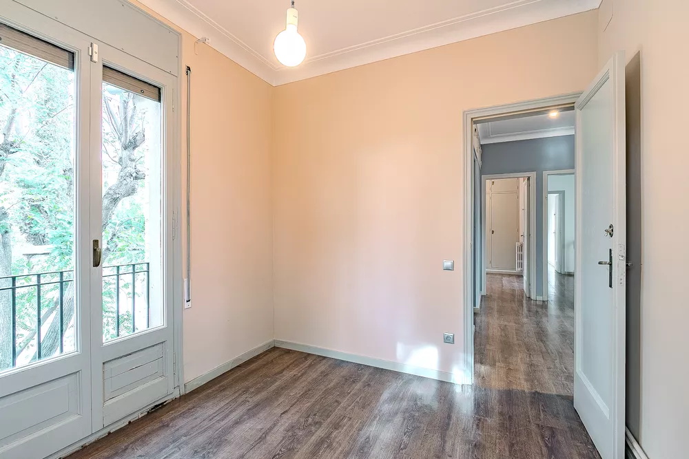 Casa unifamiliar independent de 249 m² amb jardí privat i garatge a Sant Gervasi – La Bonanova