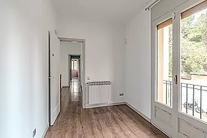 Casa unifamiliar independent de 249 m² amb jardí privat i garatge a Sant Gervasi – La Bonanova