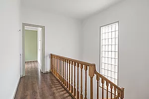 Casa unifamiliar independent de 249 m² amb jardí privat i garatge a Sant Gervasi – La Bonanova