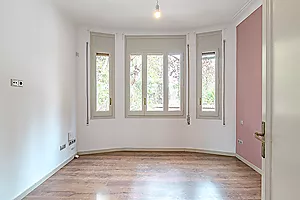 Casa unifamiliar independent de 249 m² amb jardí privat i garatge a Sant Gervasi – La Bonanova