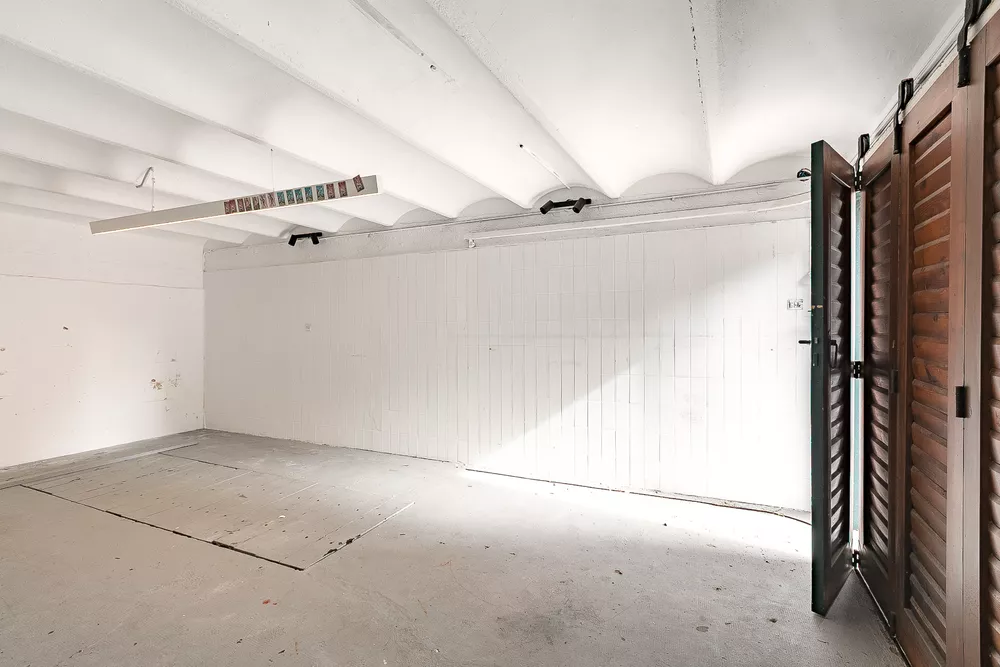 Casa unifamiliar independent de 249 m² amb jardí privat i garatge a Sant Gervasi – La Bonanova