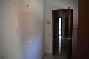 Precioso chalet independiente con gran terreno en urbanización el Nou Vendrell