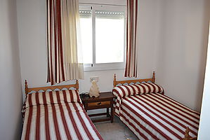 Precioso chalet independiente con gran terreno en urbanización el Nou Vendrell