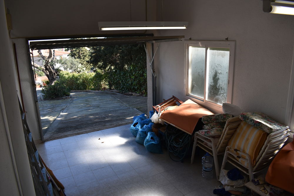 Precioso chalet independiente con gran terreno en urbanización el Nou Vendrell
