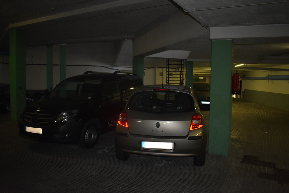 Plaza de parking para coche pequeño